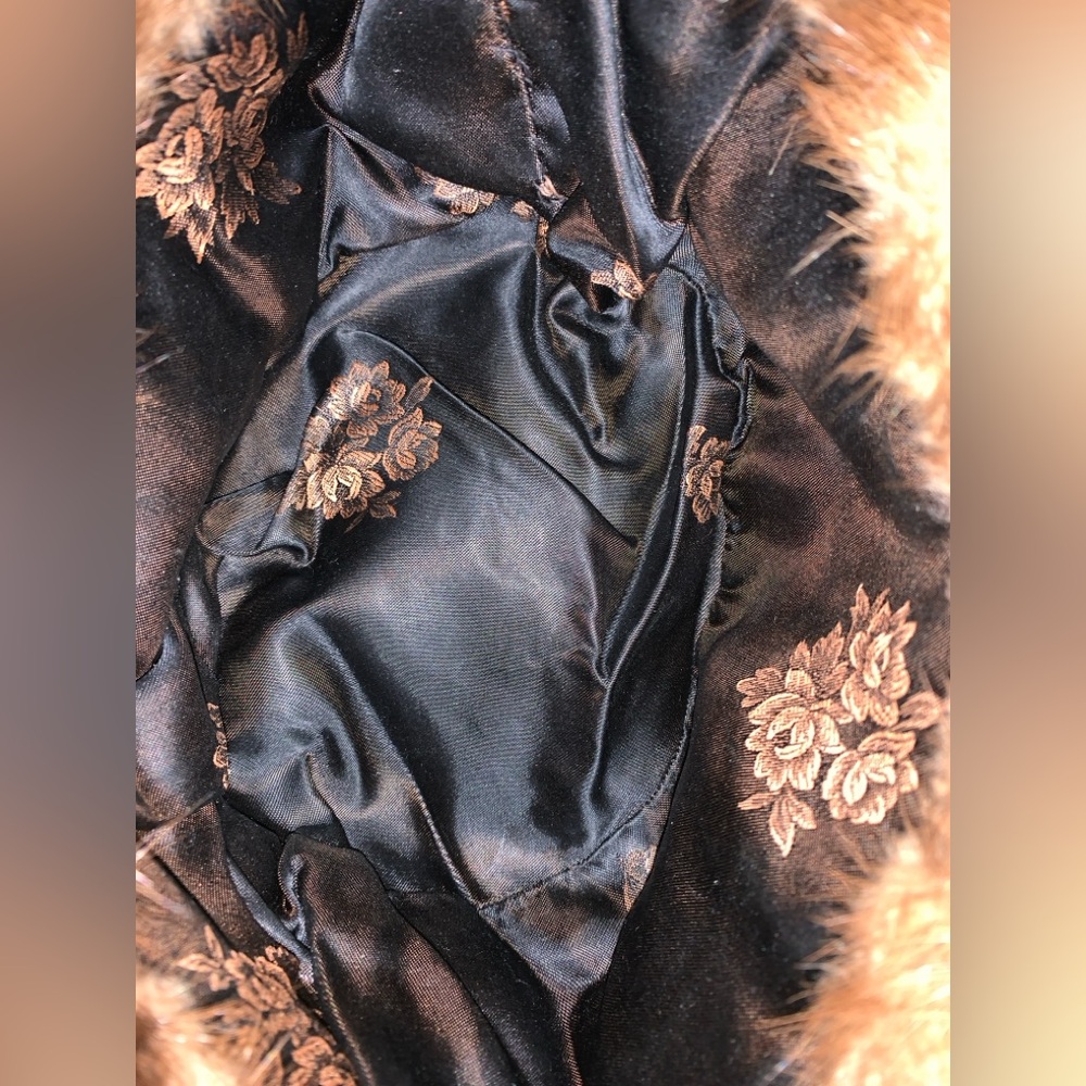 Genuine Vintage Fur ~22” Floral Lined Beanie Warm Mobwife Cossack - Picture 2 of 8